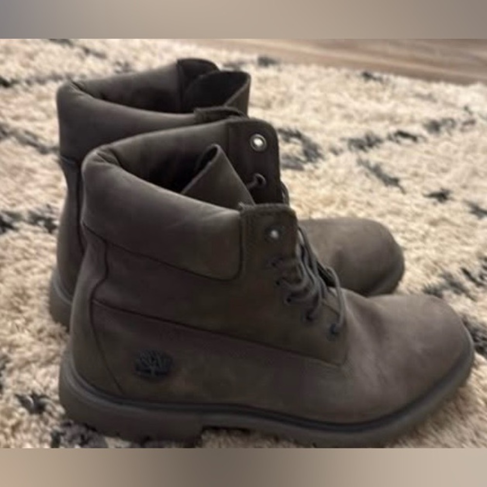 Timberland Women's Dark Gray Ankle Booties